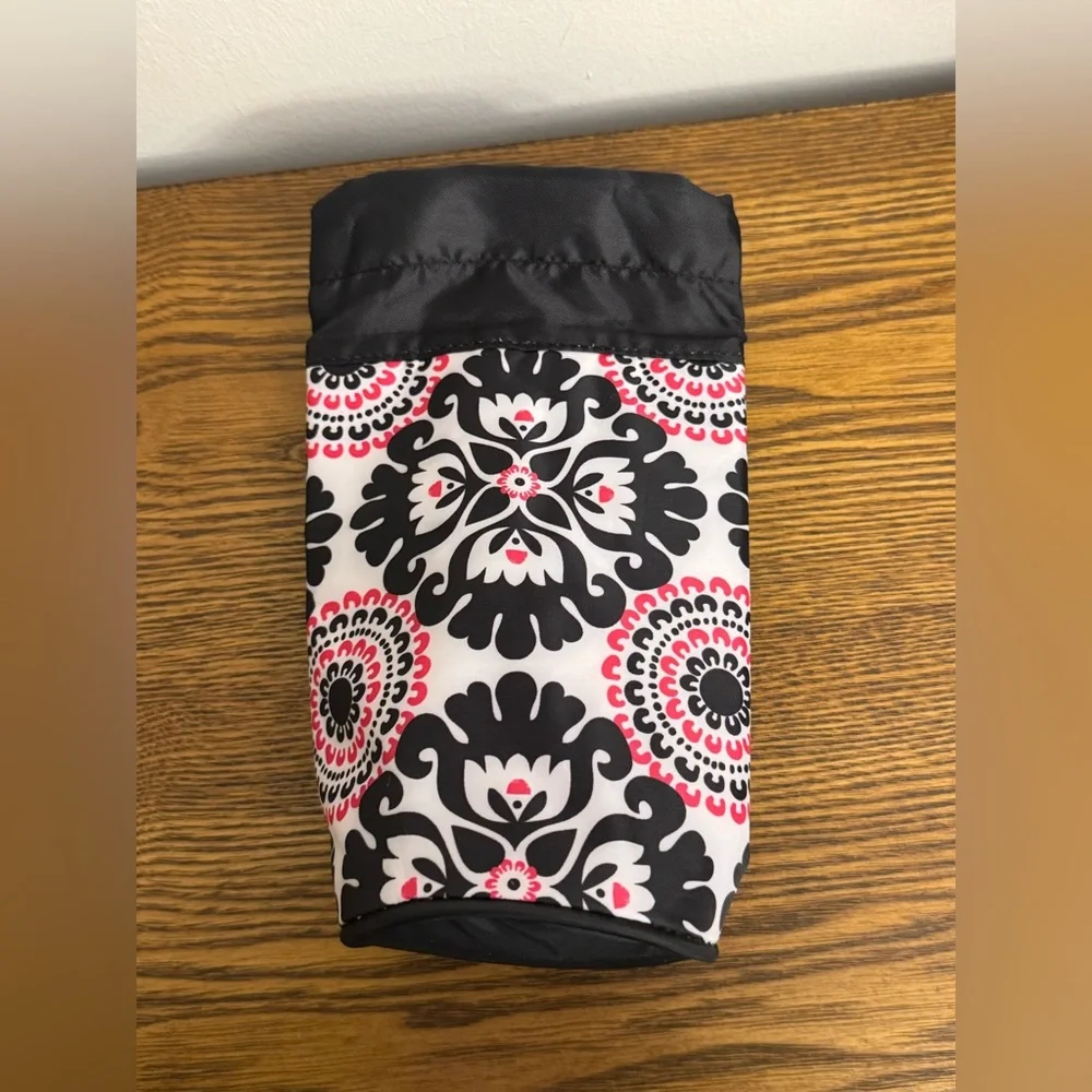 Thirty-One Bring a Bottle Thermal in the "Pink Pop Medallion" pattern. NWOT - Picture 2 of 5